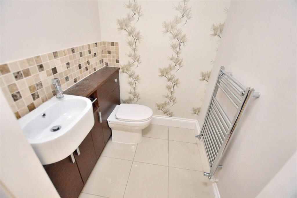 Downstairs WC.jpeg