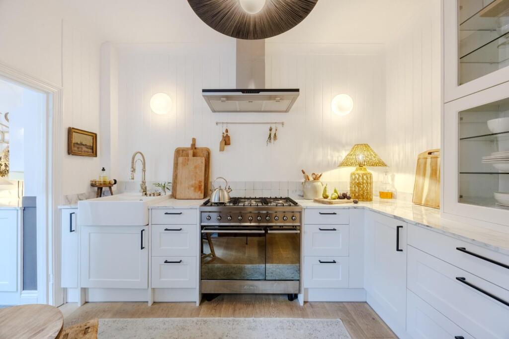 Kitchen / Breakfast Room