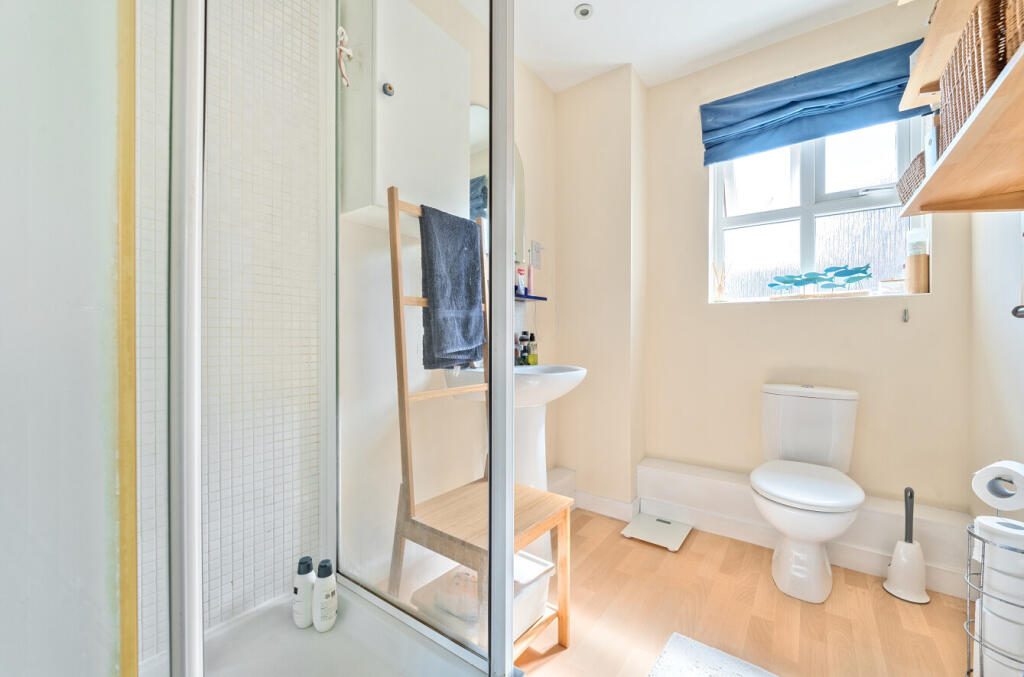 25-68220e841d120-...