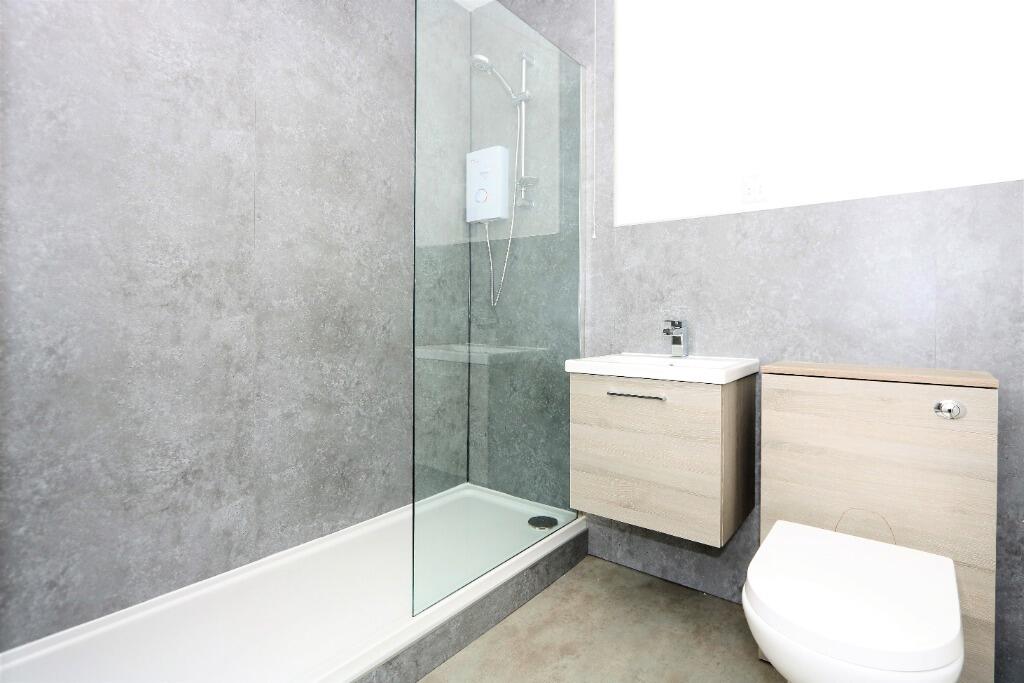 12_16651565061381.JP