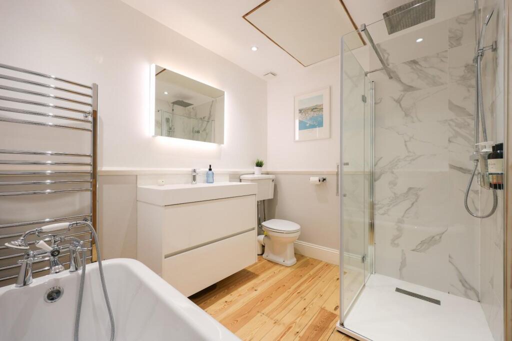 4@12 Oakfield Grove 19.JPG