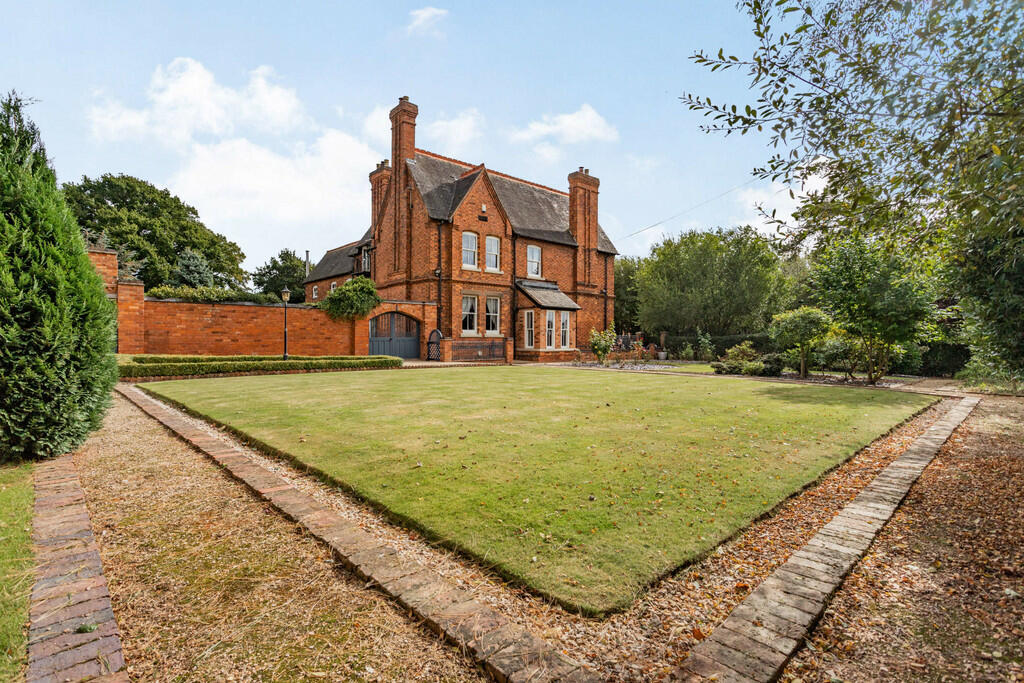 8479735-exterior1...