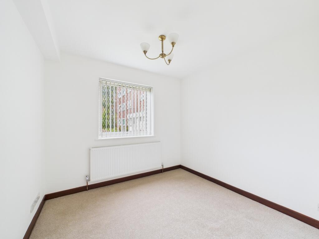 CAM03750G0-PR0075-STILL002