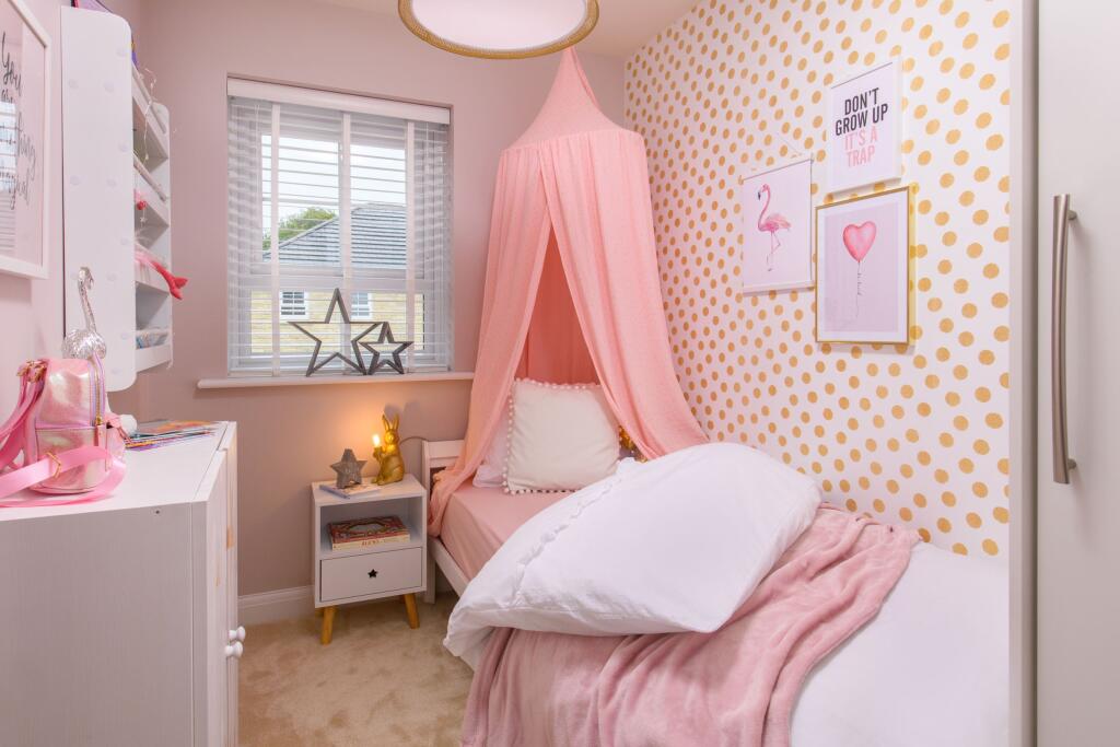 Inside view Maidstone single bedroom