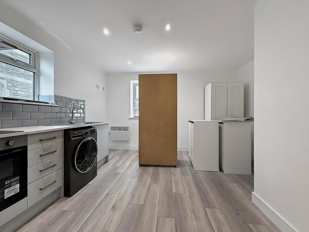 Open Plan Living Room / Kitchen