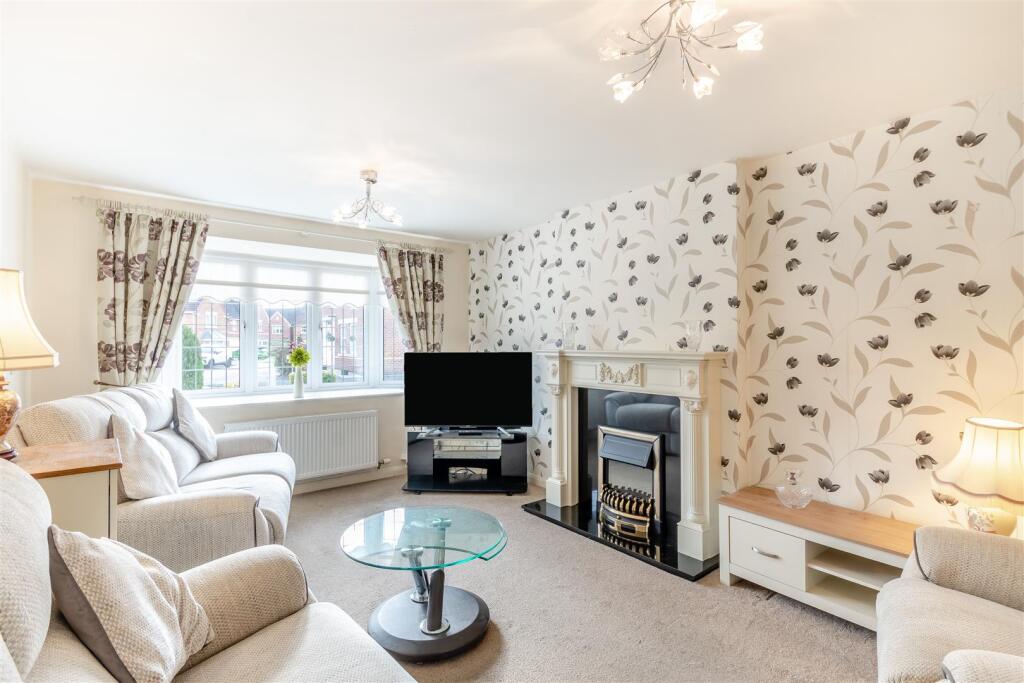 8671139-interior02.jpg
