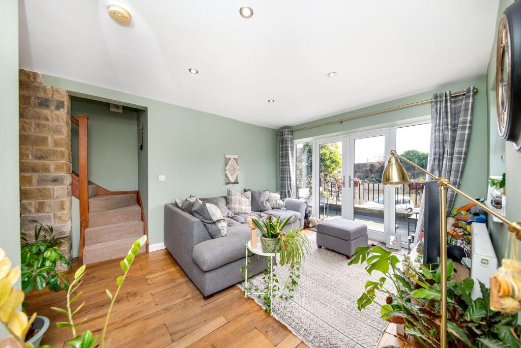 OPEN PLAN LIVING DINING KITCHEN
