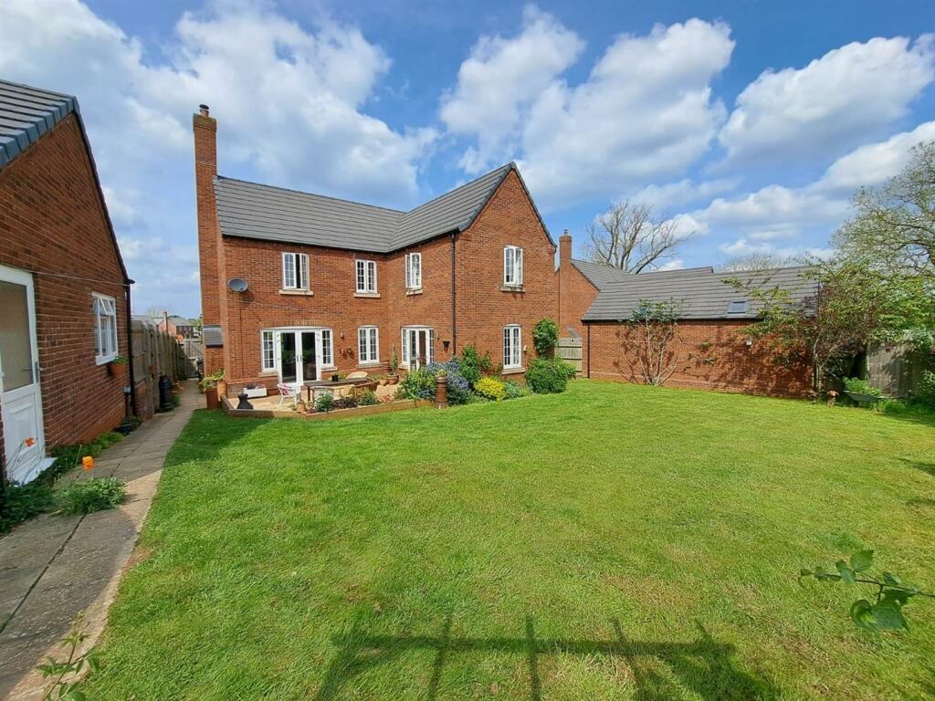 John Campbell Close, Flore