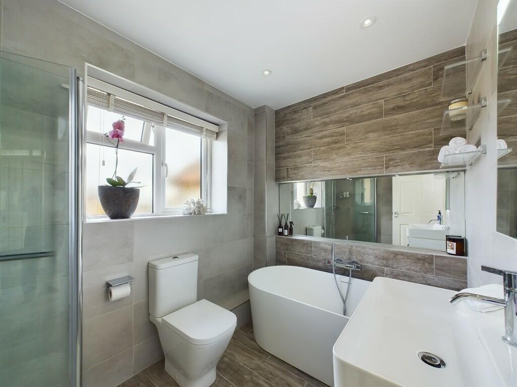 CAM01452G0-PR0084...