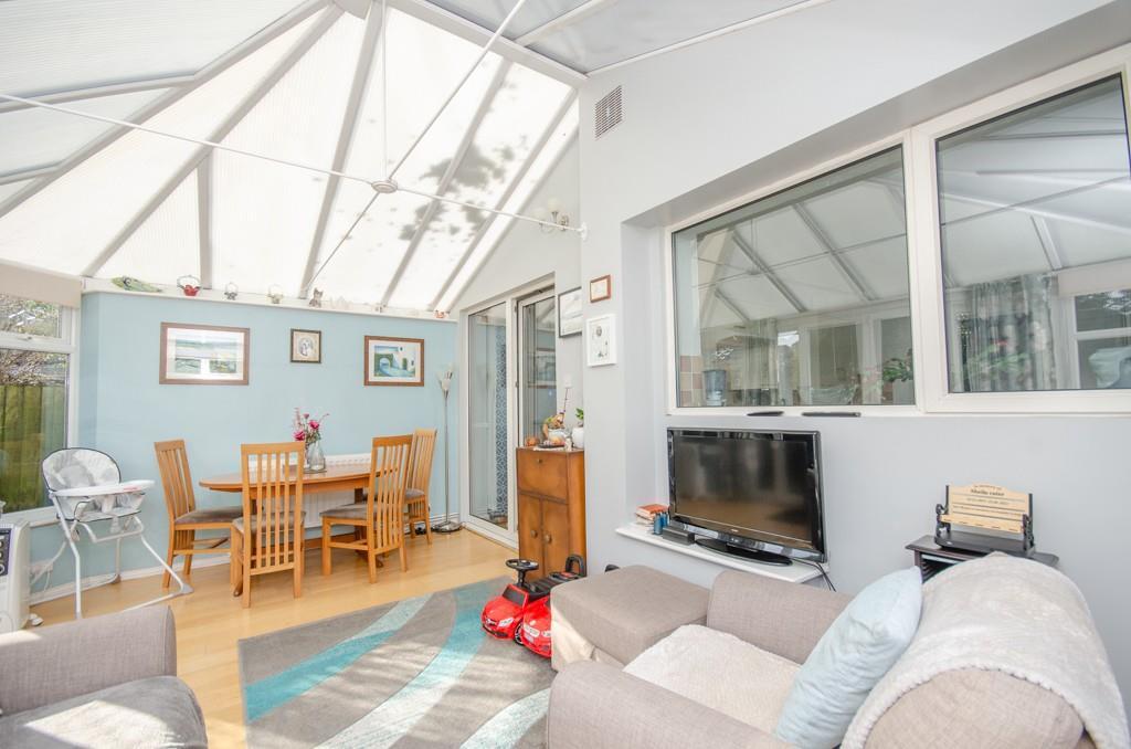 Conservatory pic 2.jpg