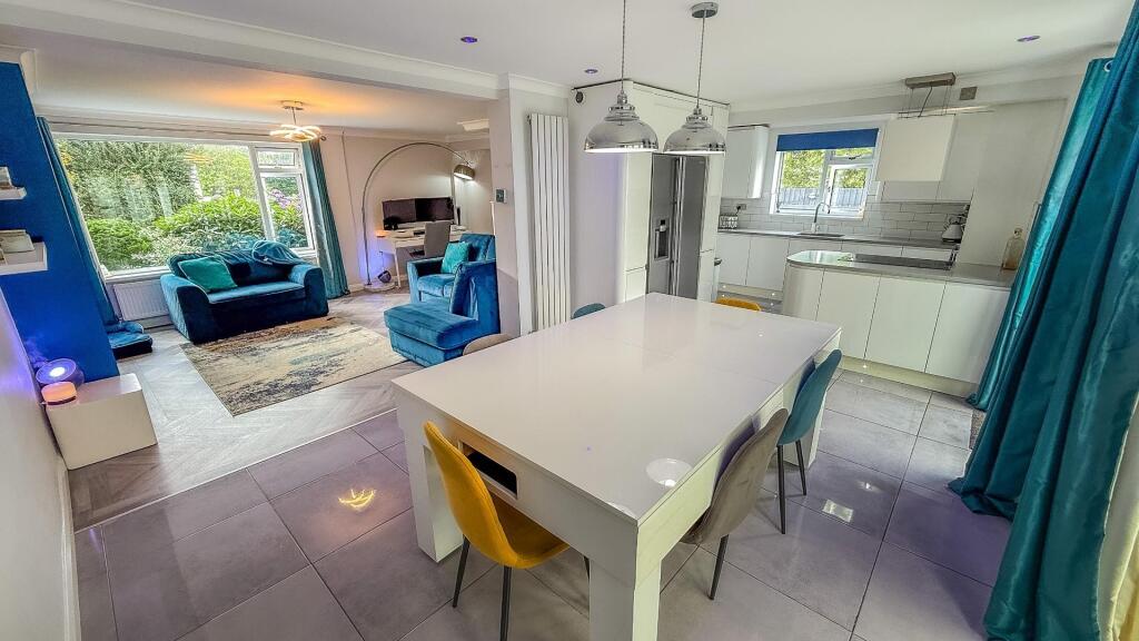 Denbigh Close 30-17.jpg