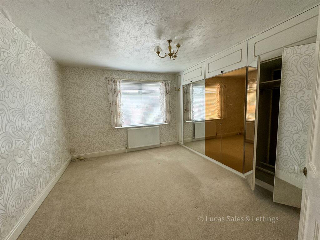 297 Bath Rd Kettering-14.jpg
