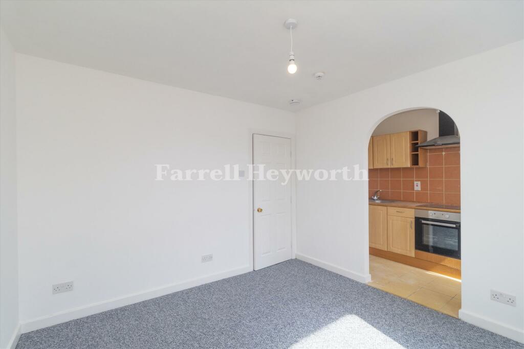 Flat 3 Lounge view 2