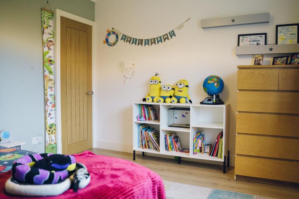 Ystafell Wely 4 / Bedroom 4