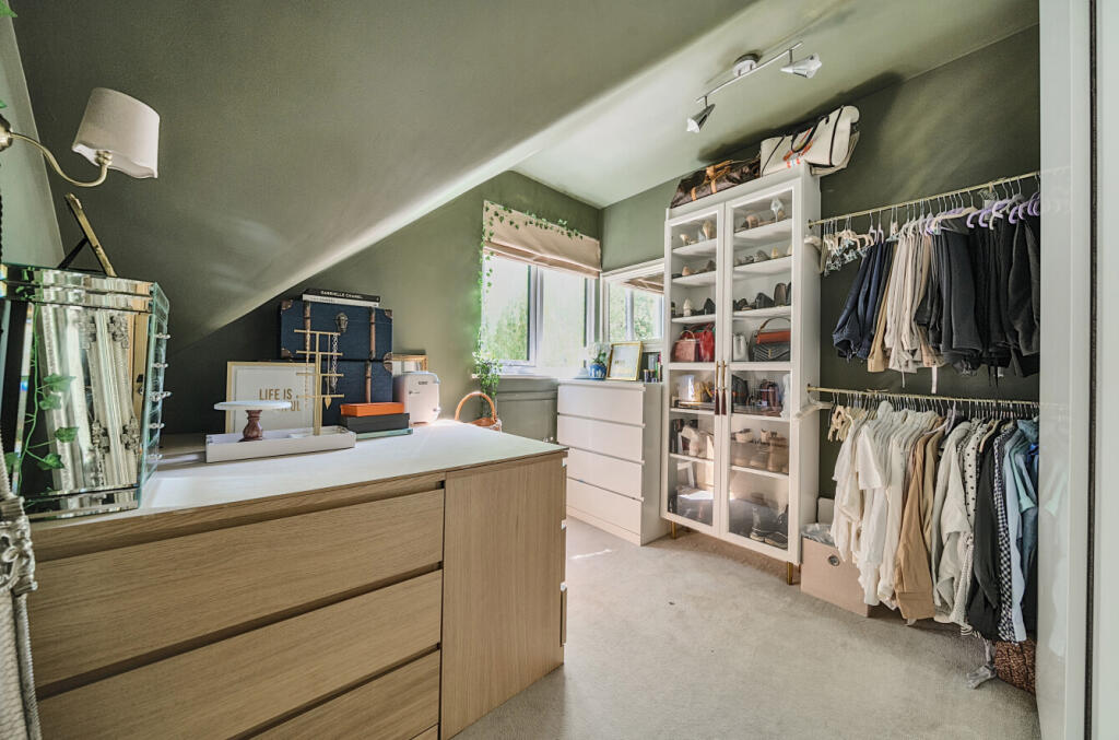 1295987-38-68276e...