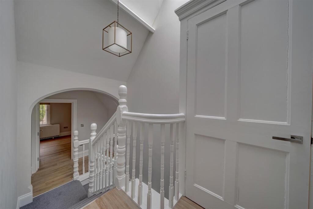 6b Queens Drive (17).jpg