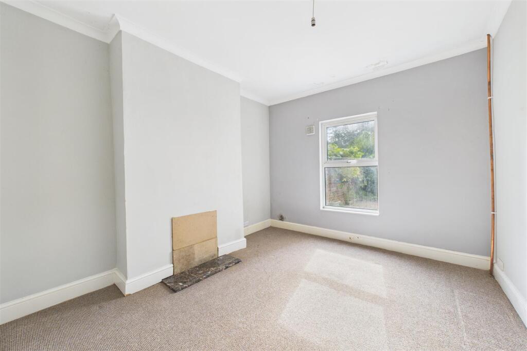 29 Queen Victoria Road Westbury Park, Bristol, BS6