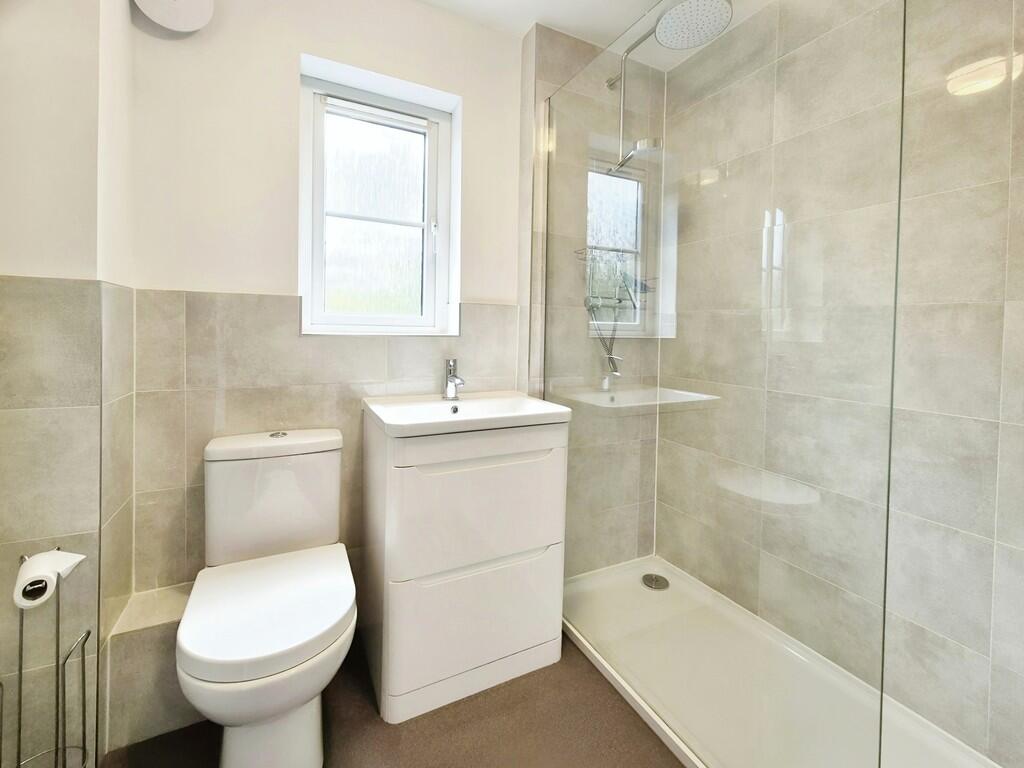 fbf4a9ae-10000111...