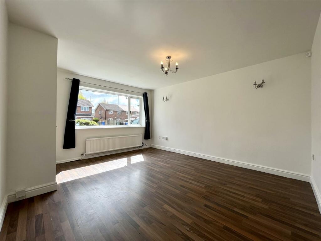 Living Room Aspect 3
