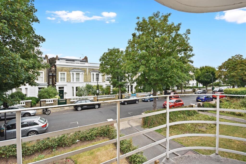 FB - Ashchurch Park Villas.jpg