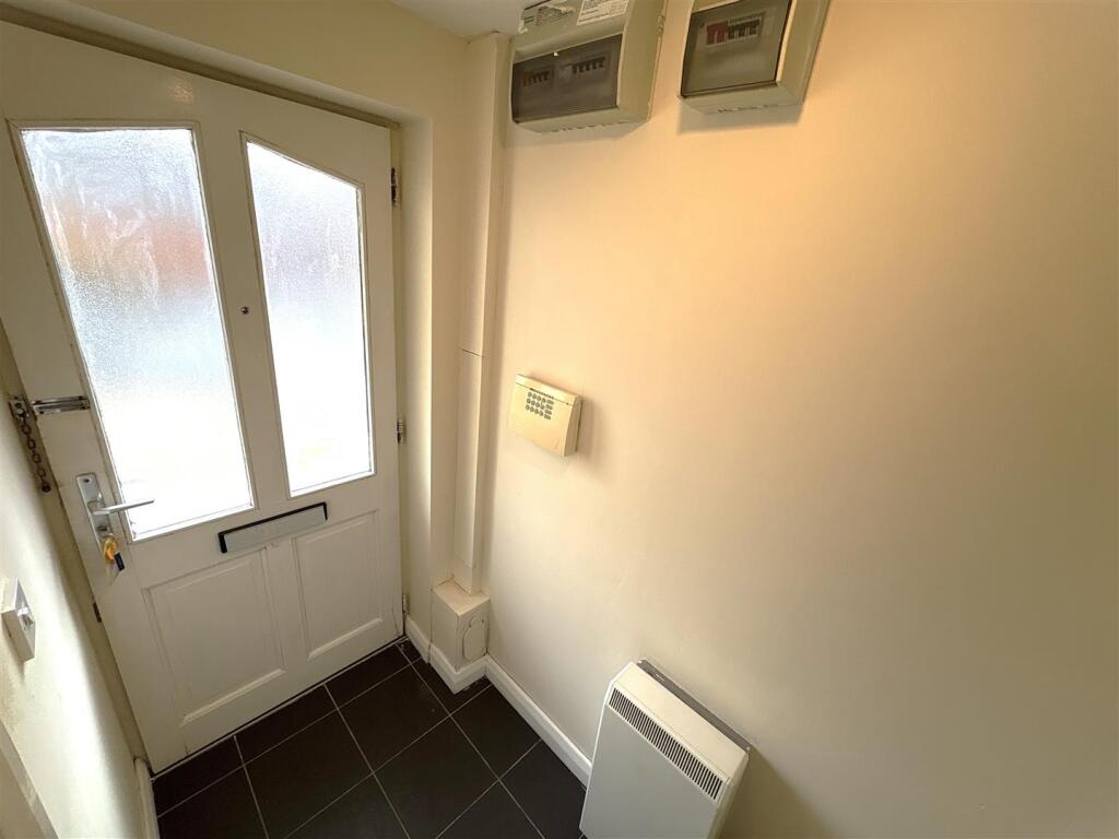 hALL.JPG
