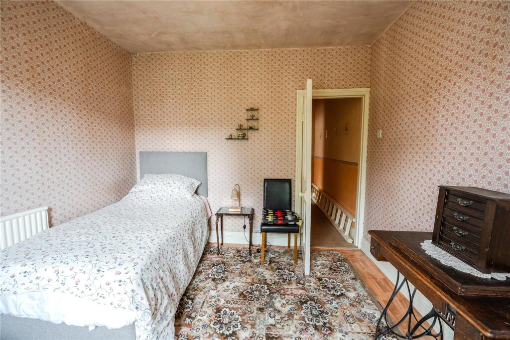 Bedroom 3 (2)