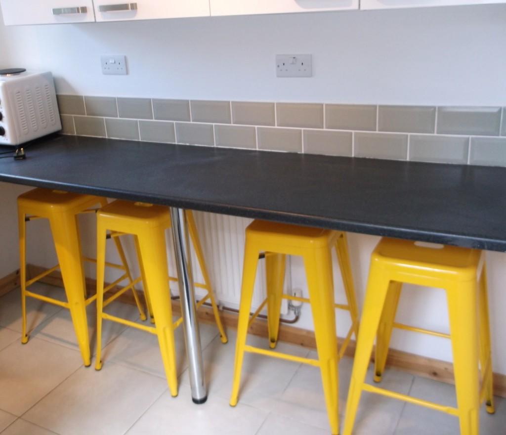 breakfast bar