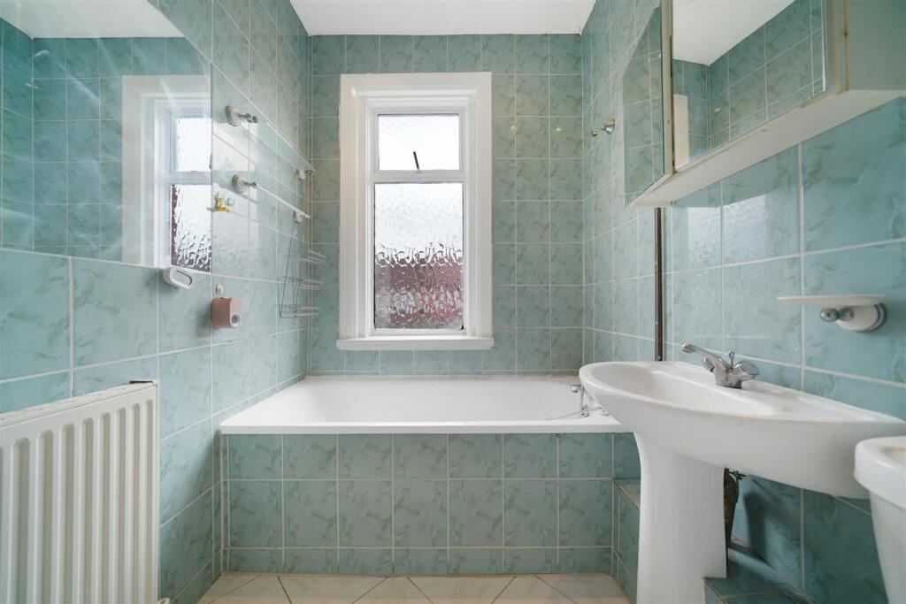 16 Rosebank Avenue - aeqzMTE4MFIGMUM2x3Di.jpg