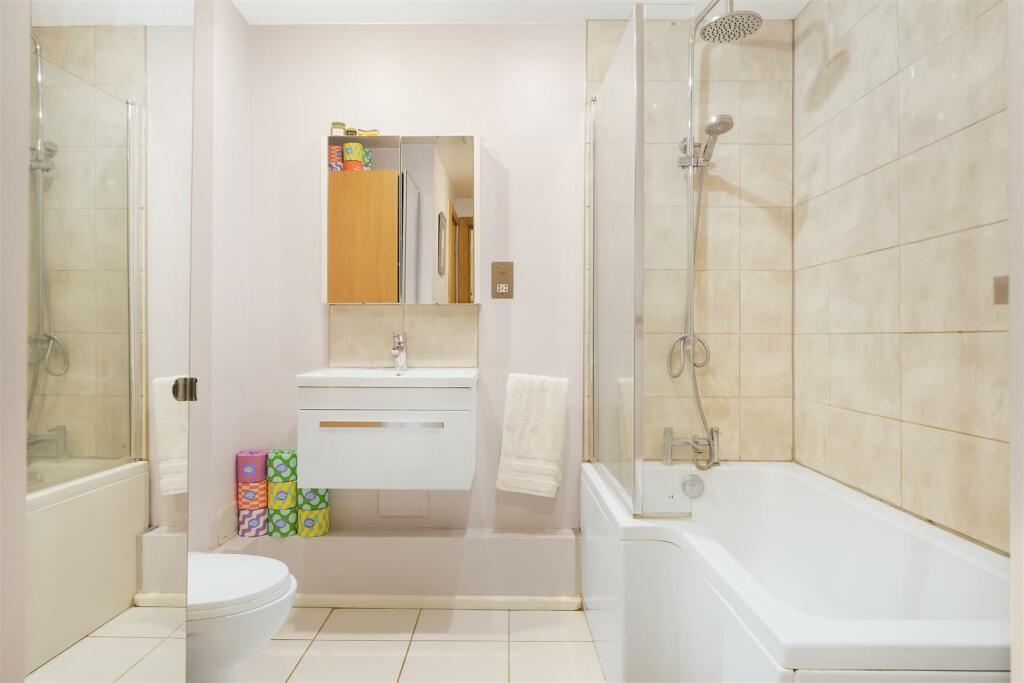 Family bathroom