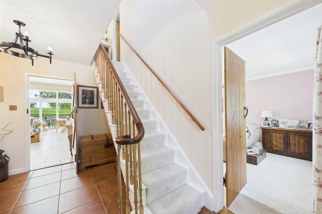 CAM01689G0-PR0465...