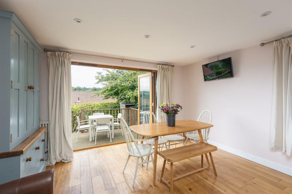 Pickering Hill Kitchen Dining Room-2.jpg