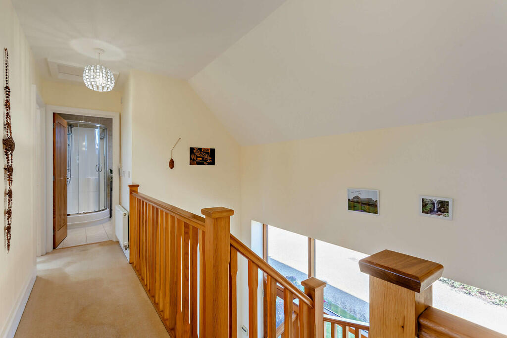 8641652-interior2...