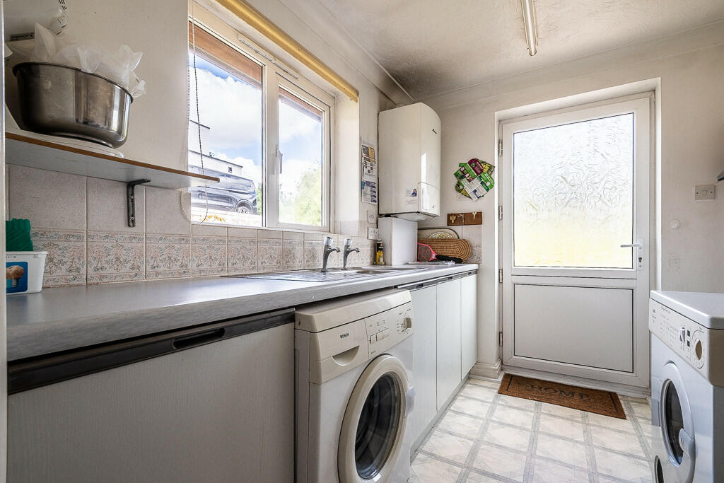 Medina Lodge - We...