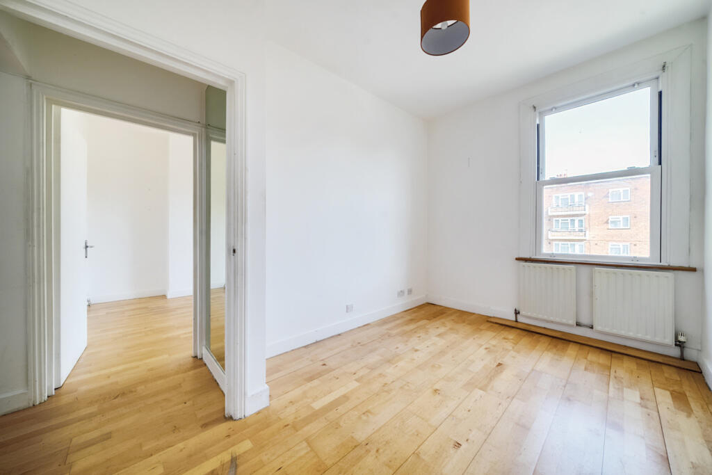 1339985-9-689b0c4...