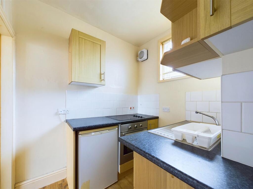 Flat 1 Kitchen