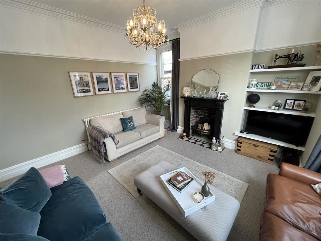 Lounge Aspect 2.jpg