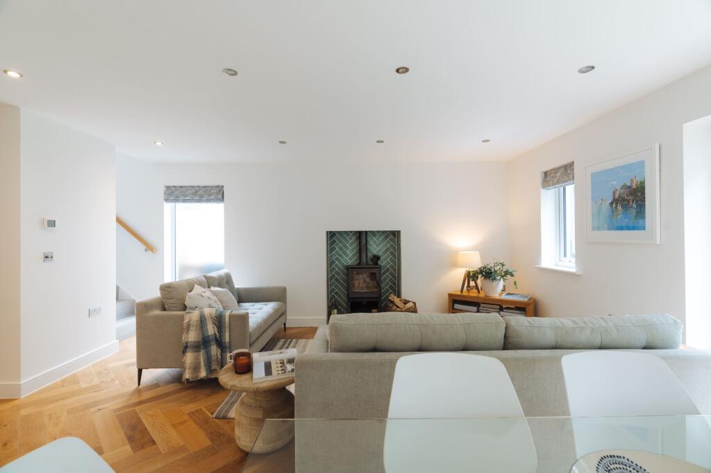 Living Room / Dining Room