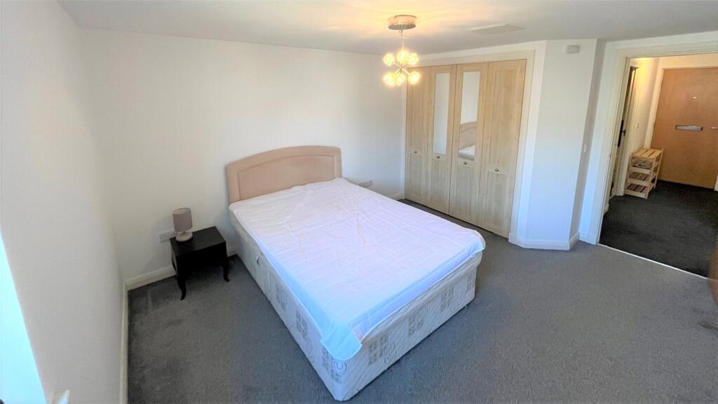 Bedroom Alt. View
