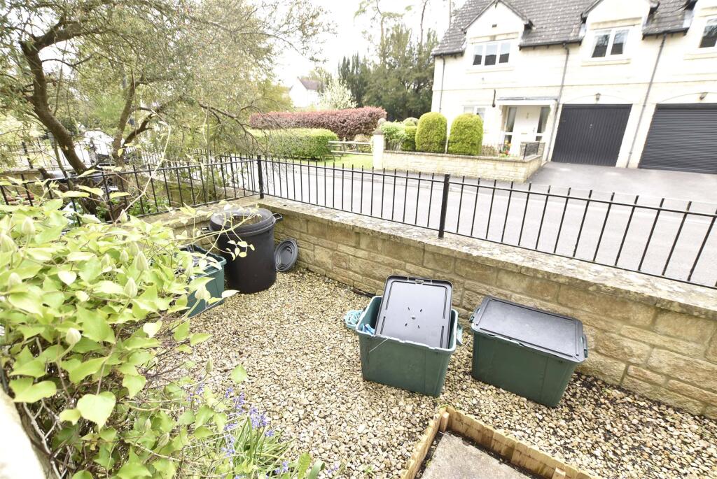 Courtyard Garden
