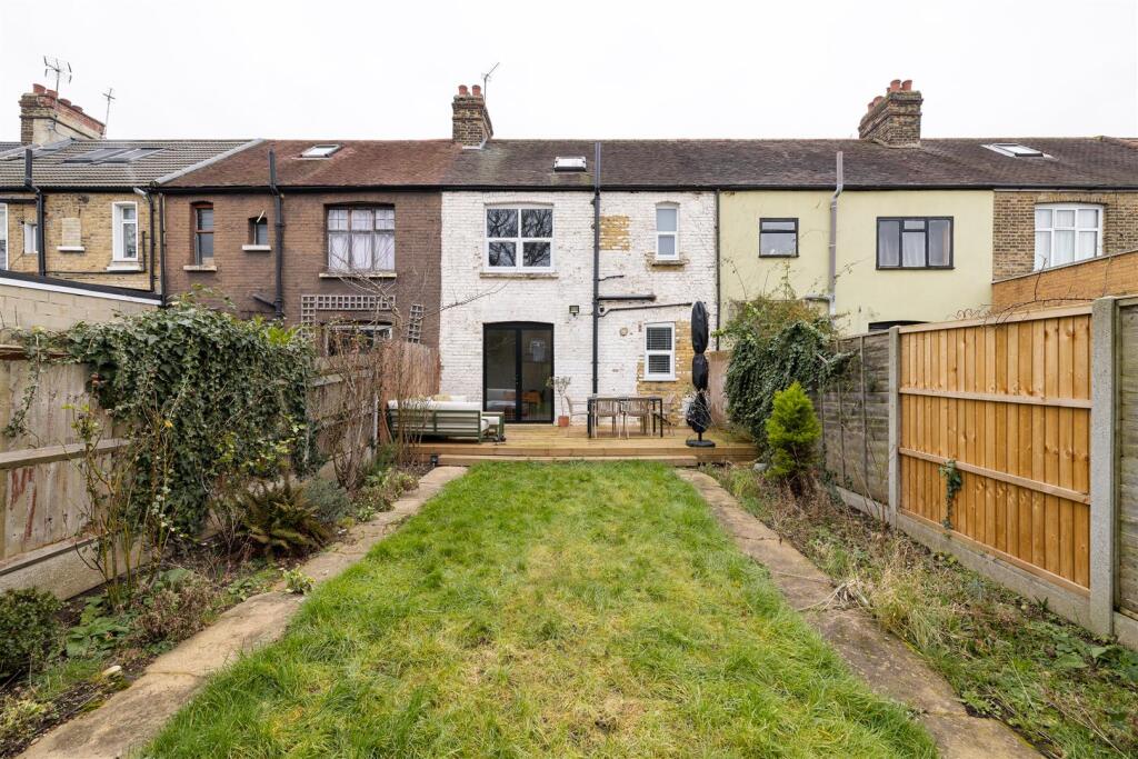 Fourth Avenue E12