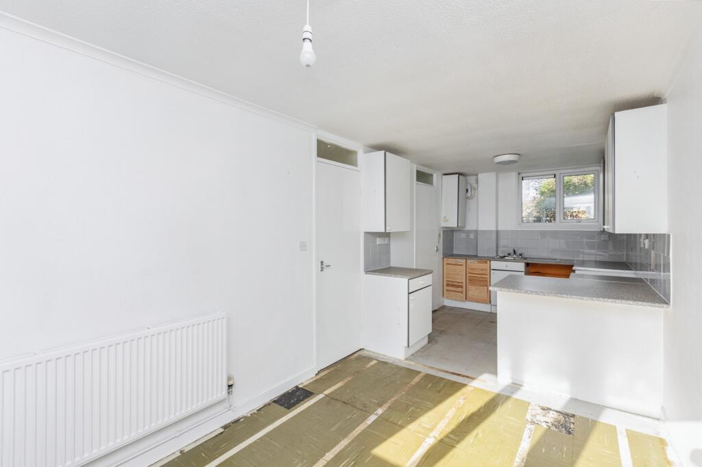 6 Browney Path, Bedford, Bedfordshire, MK41 7XH