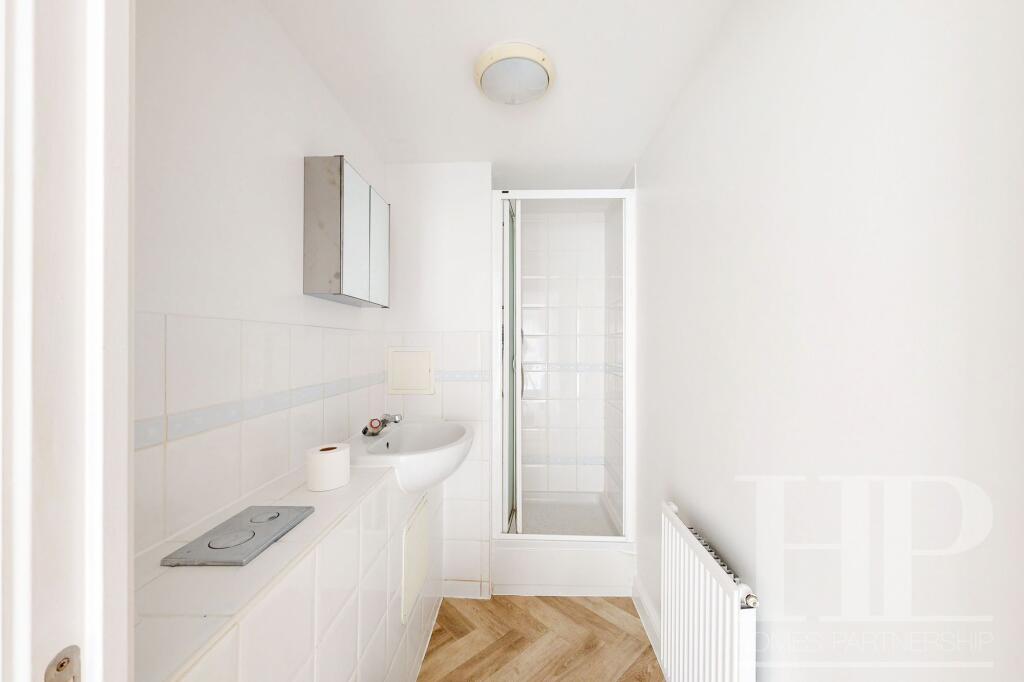 En-suite shower room