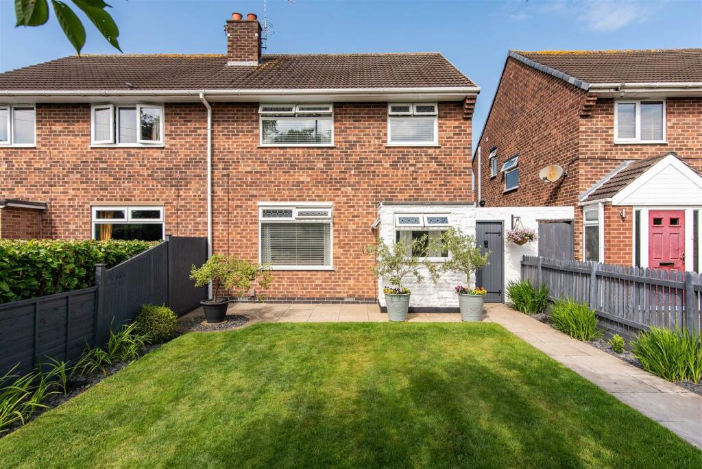 186 ruddingtonlane-low-3.jpg