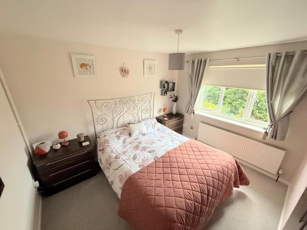 964B2950-2343-4962-B785-AB62A15DF11A 2