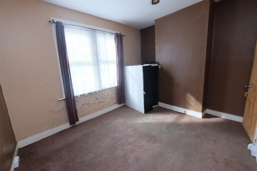 12 Hardy Road, Bedminster, Bristol BS3 2SN Freehol
