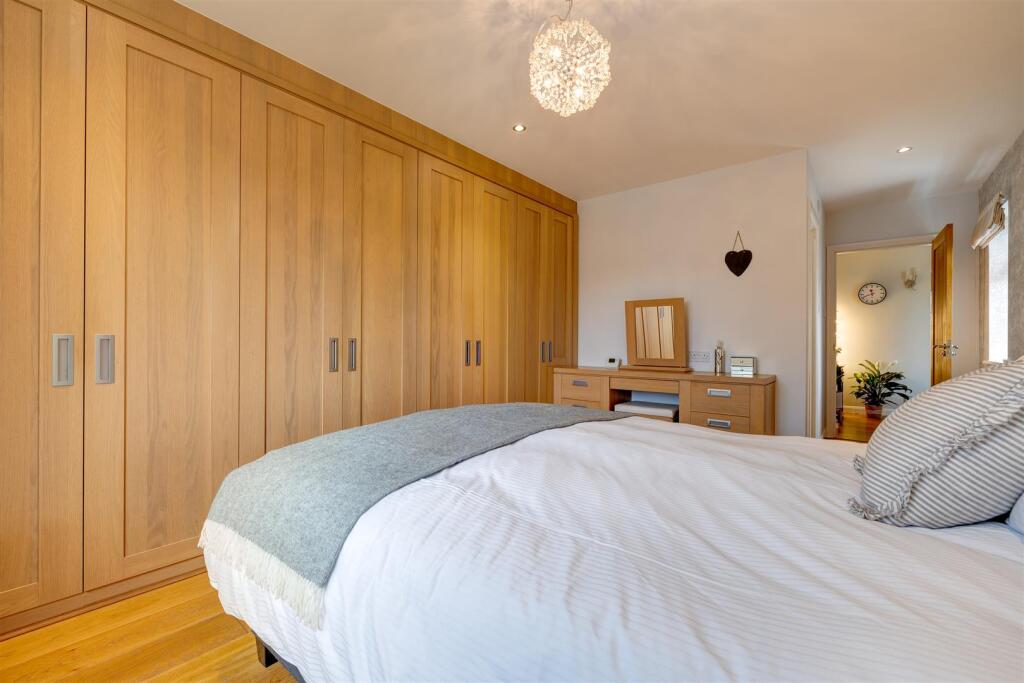 CV13 6BE 9GFL-019.jpg