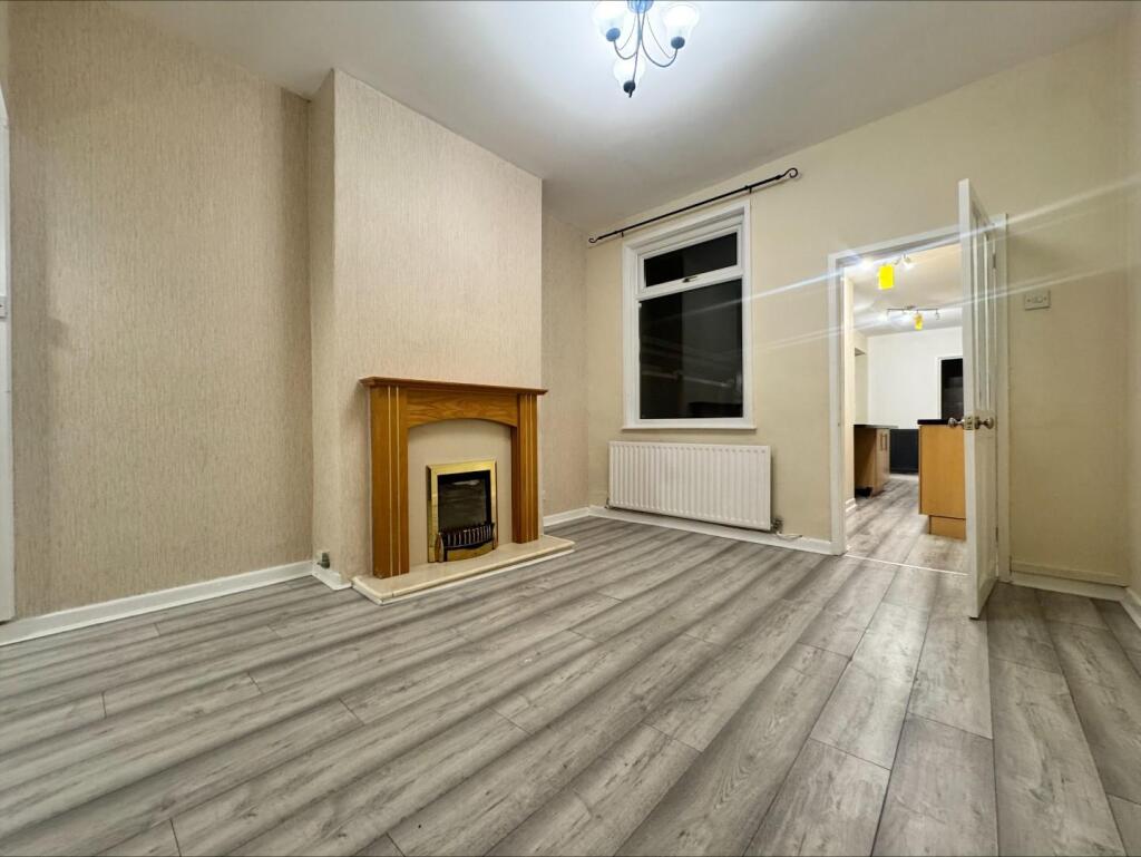 processed-1B1D1FC3-68D2-4AAD-8FD9-906219384801.jpe