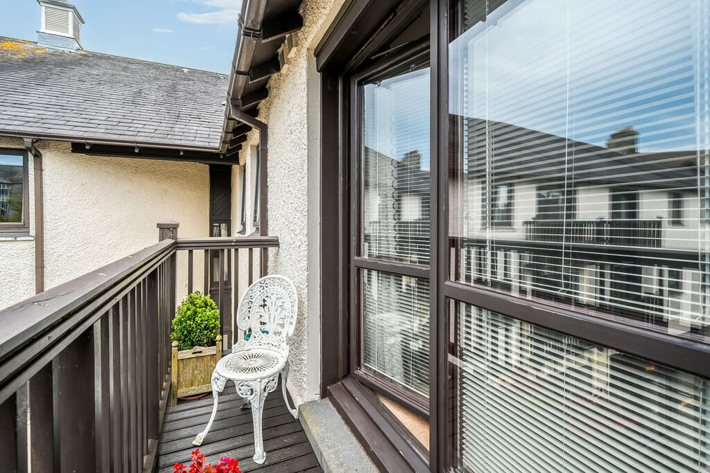 30 Ashleigh Court...