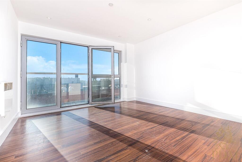 Apt 605 Hanley House Nottingham NG1 5BL