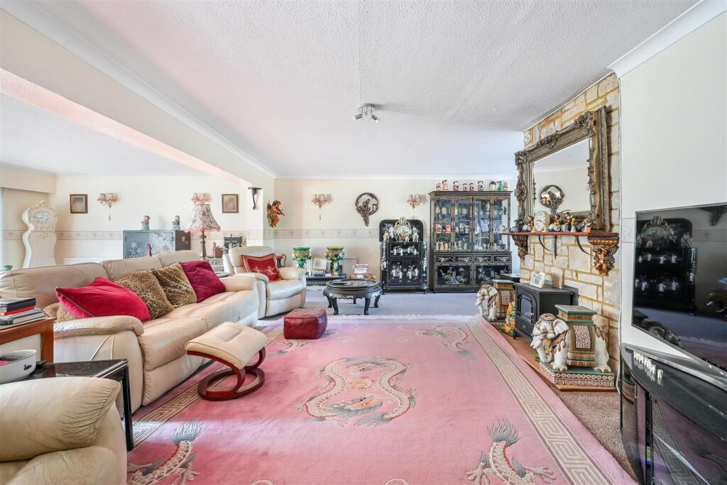 THE KINGSWAY (4).jpg